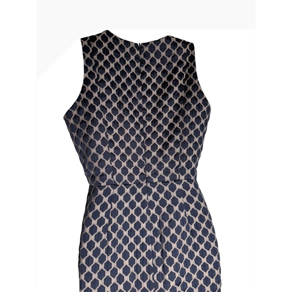Banana Republic Dress 6โ Petite Navy Blue & Beige Geometric Sleeveless Dress ๐ - Picture 5 of 8